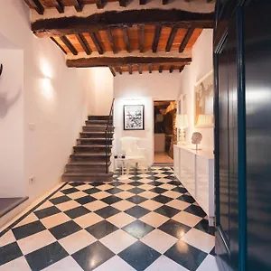 Hotel Design &, Lucignano